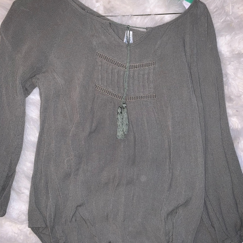 MUDD flowy top